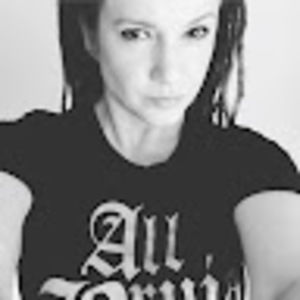 Meet your Posher, Stacia